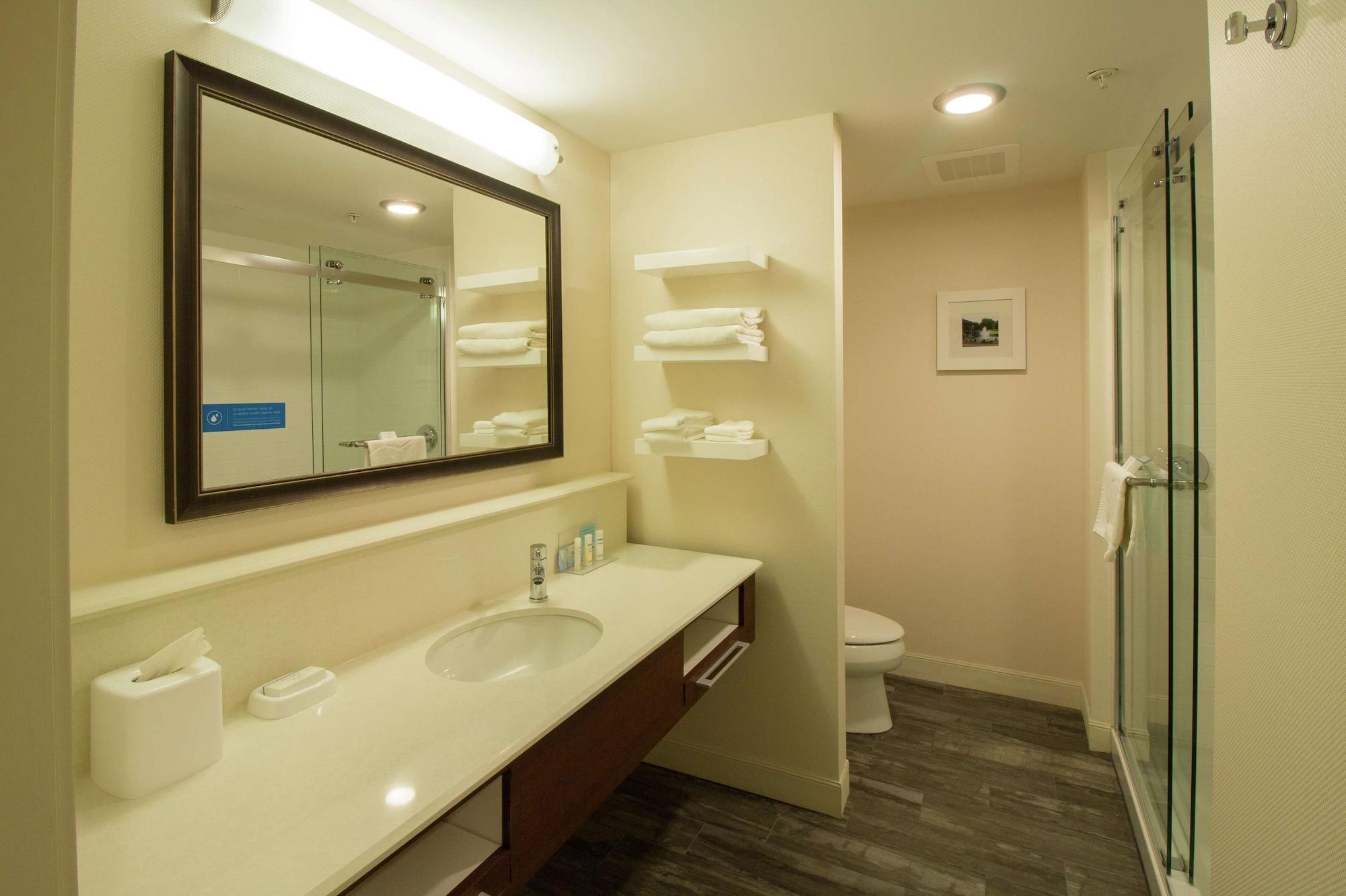 Hampton Inn & Suites Cazenovia, Ny Kültér fotó