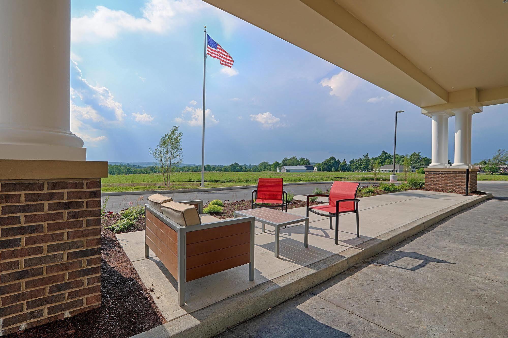 Hampton Inn & Suites Cazenovia, Ny Kültér fotó