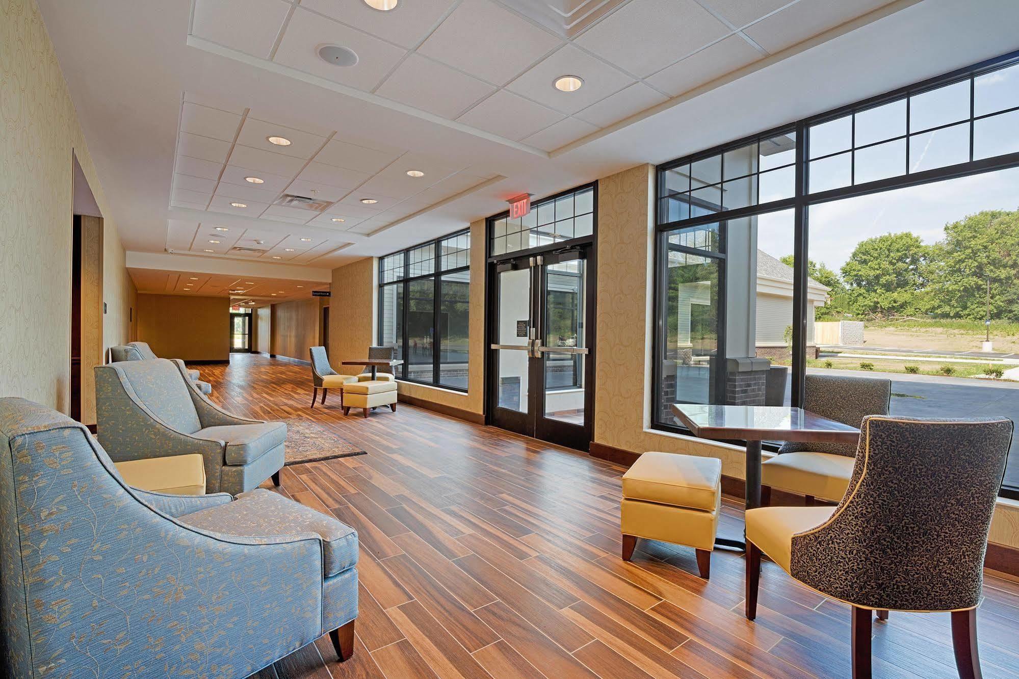 Hampton Inn & Suites Cazenovia, Ny Kültér fotó